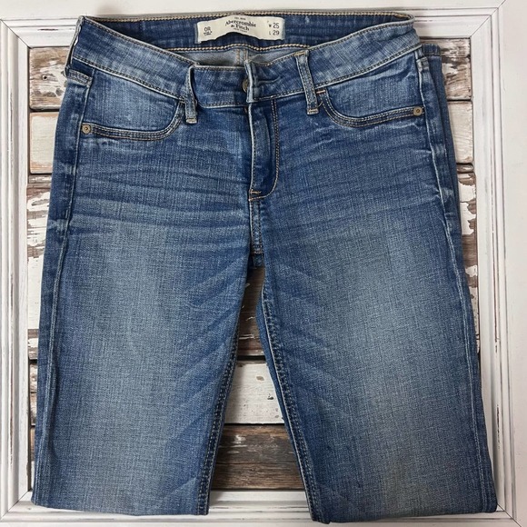 Abercrombie and Fitch 25/29 jeans. Girls women’s #312 - Picture 1 of 9